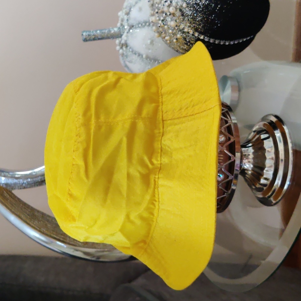 Zara cute little boys hat - Picture 3 of 4